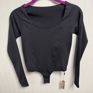 Skims Essential Bodysuit Long Sleeve Scoop Neck Bodysuit Onyx S/M